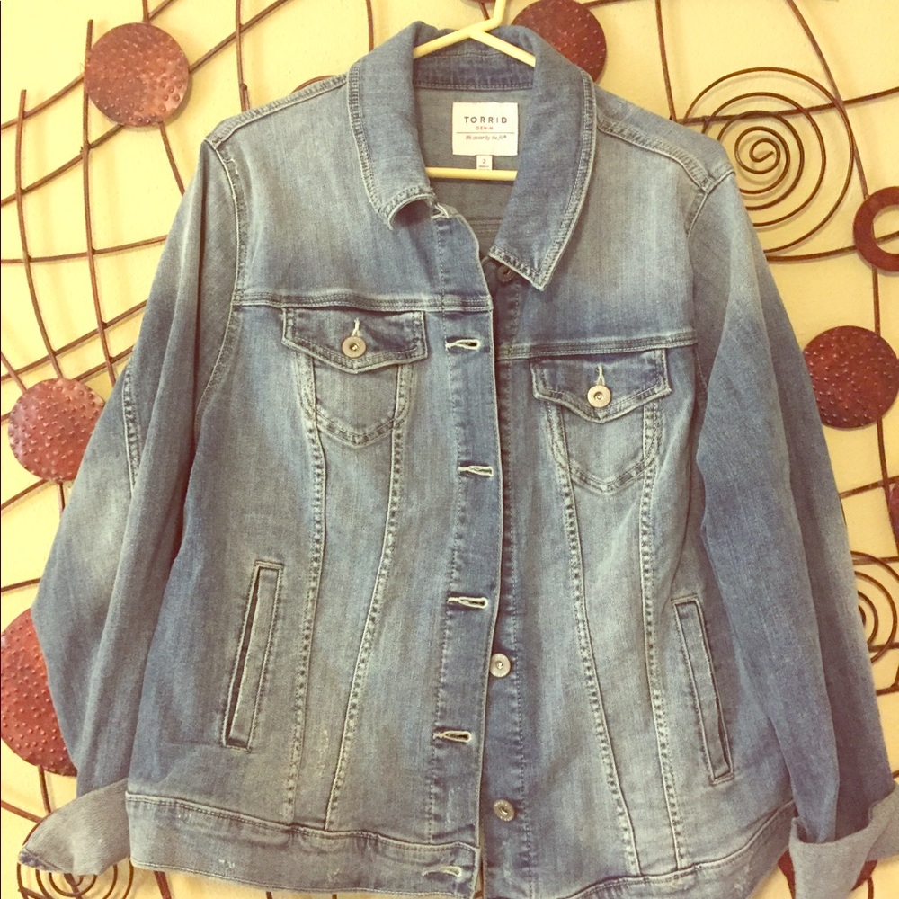 Denim jacket plus size.